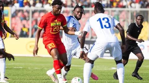 “亚锦赛摔跤风云：新星闪耀，古典跤揽三金圆满收官”