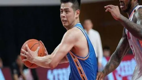 杨如意荣获自由式滑雪世界杯青年组首金