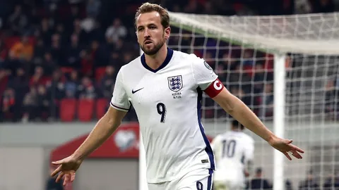 大乐透期号专家推荐：蓝十字体能挑战分析